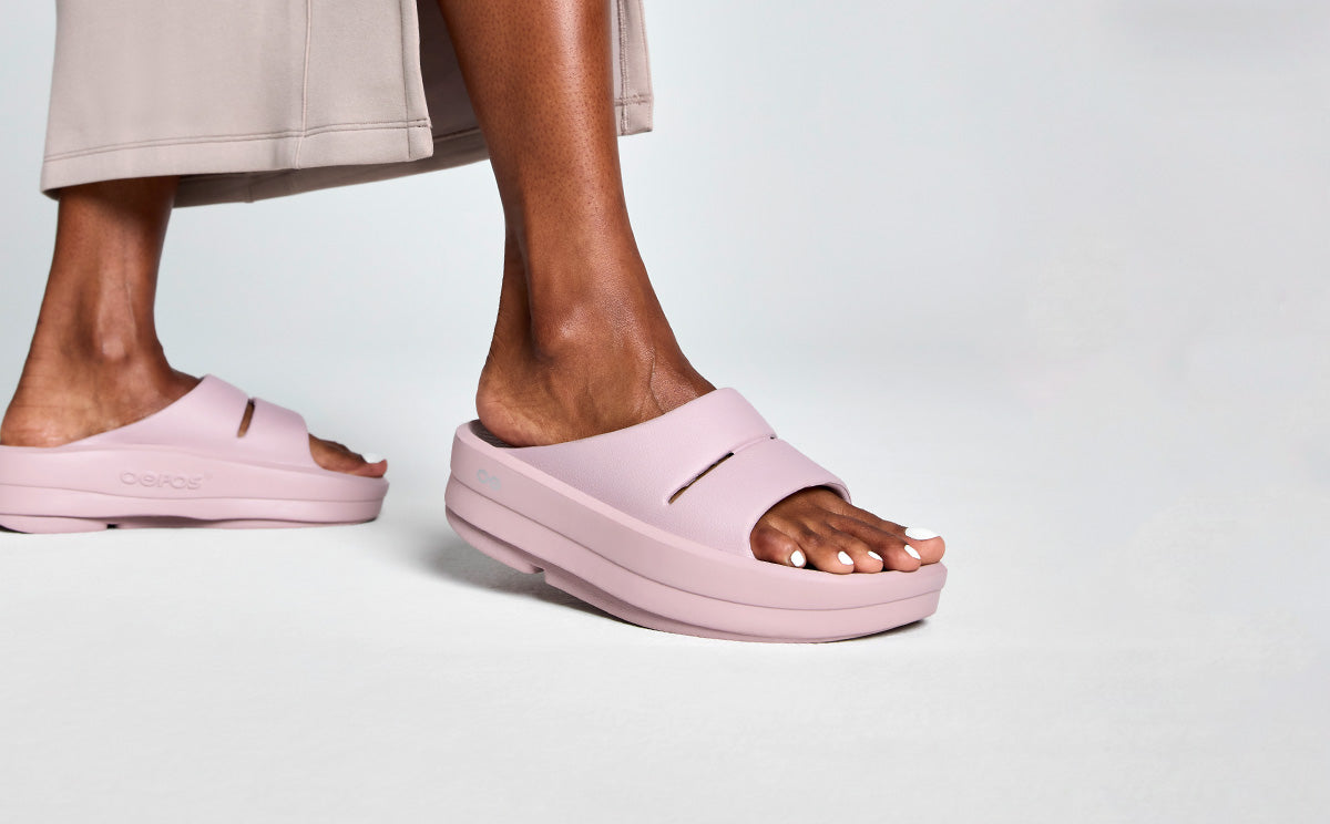 Women's OOmega OOahh Sandal - Stardust - Image 10
